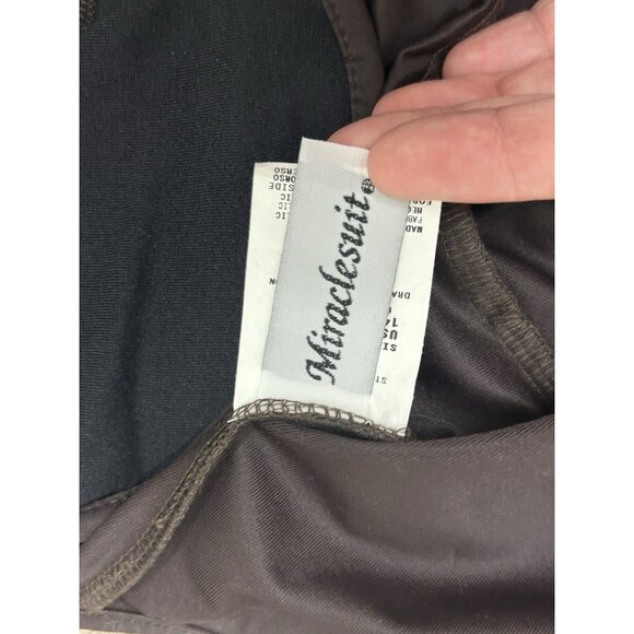 Miraclesuit Ruched One Piece Swimsuit 14 Slimming Twist Front Brown Underwire - Picture 6 of 7